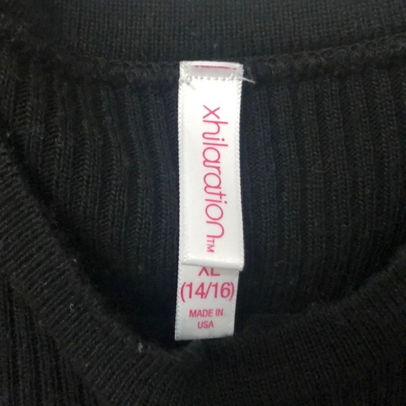 Black Shoulder Cut Out Top - Picture 2 of 3